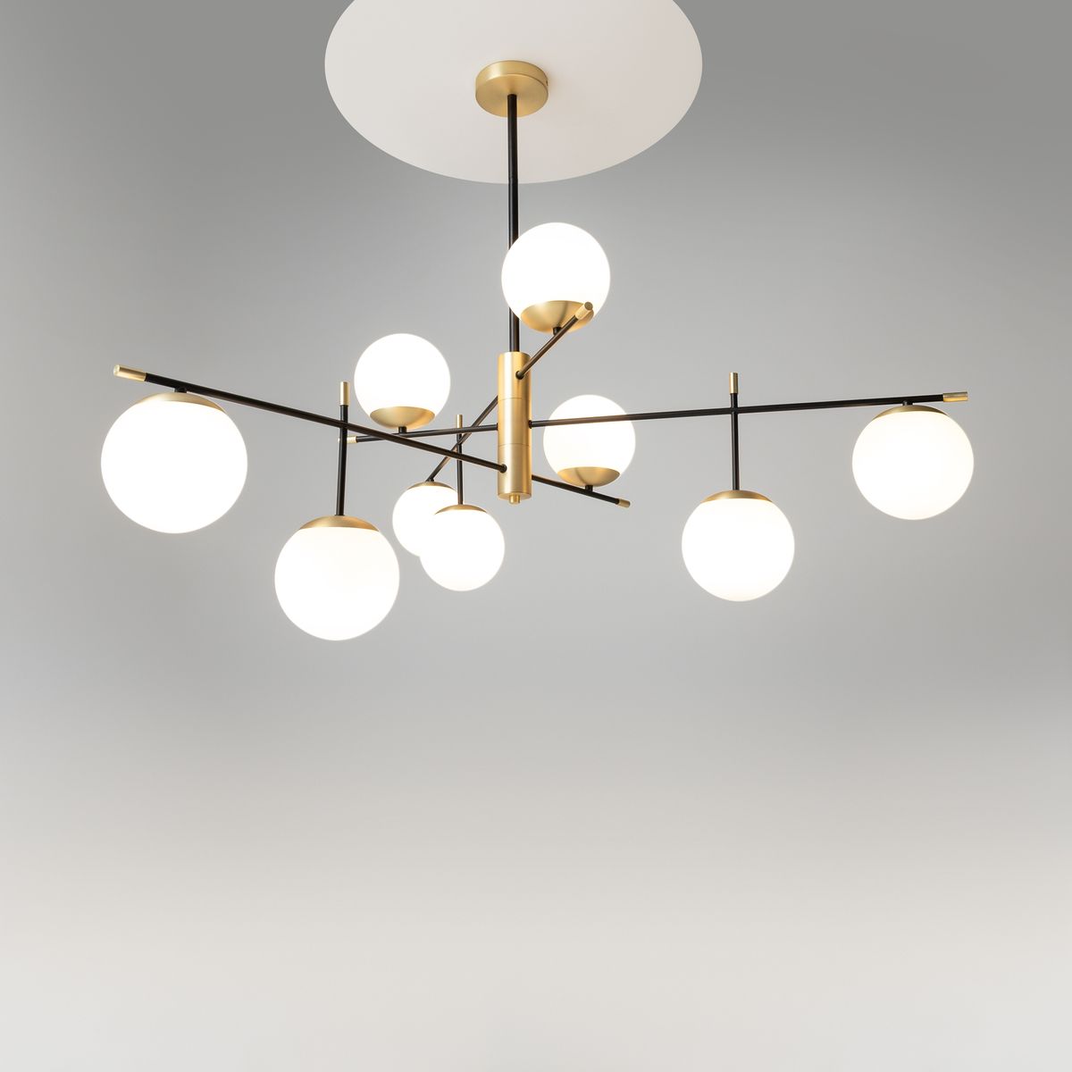 Подвесной светильник Maytoni Nostalgia MOD048PL-09G