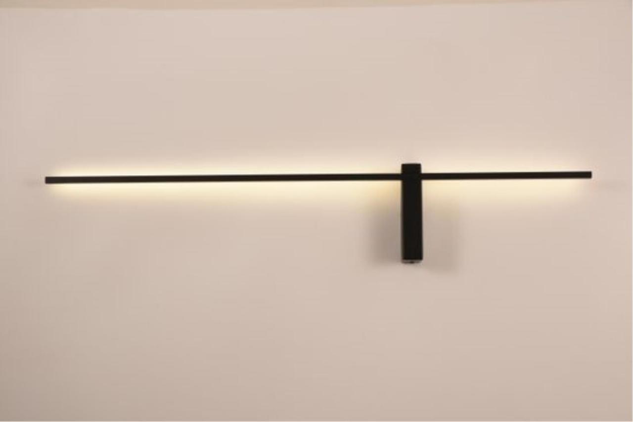 Бра Arte Lamp Phoenix A2025AP-1BK