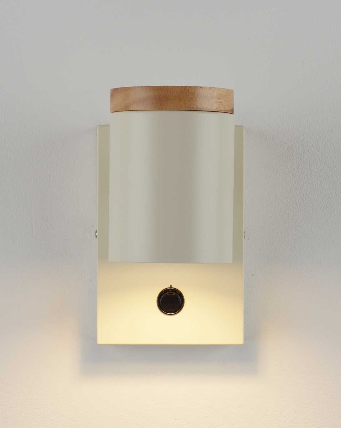 Светильник настенный Moderli Asheswood V11292-1W