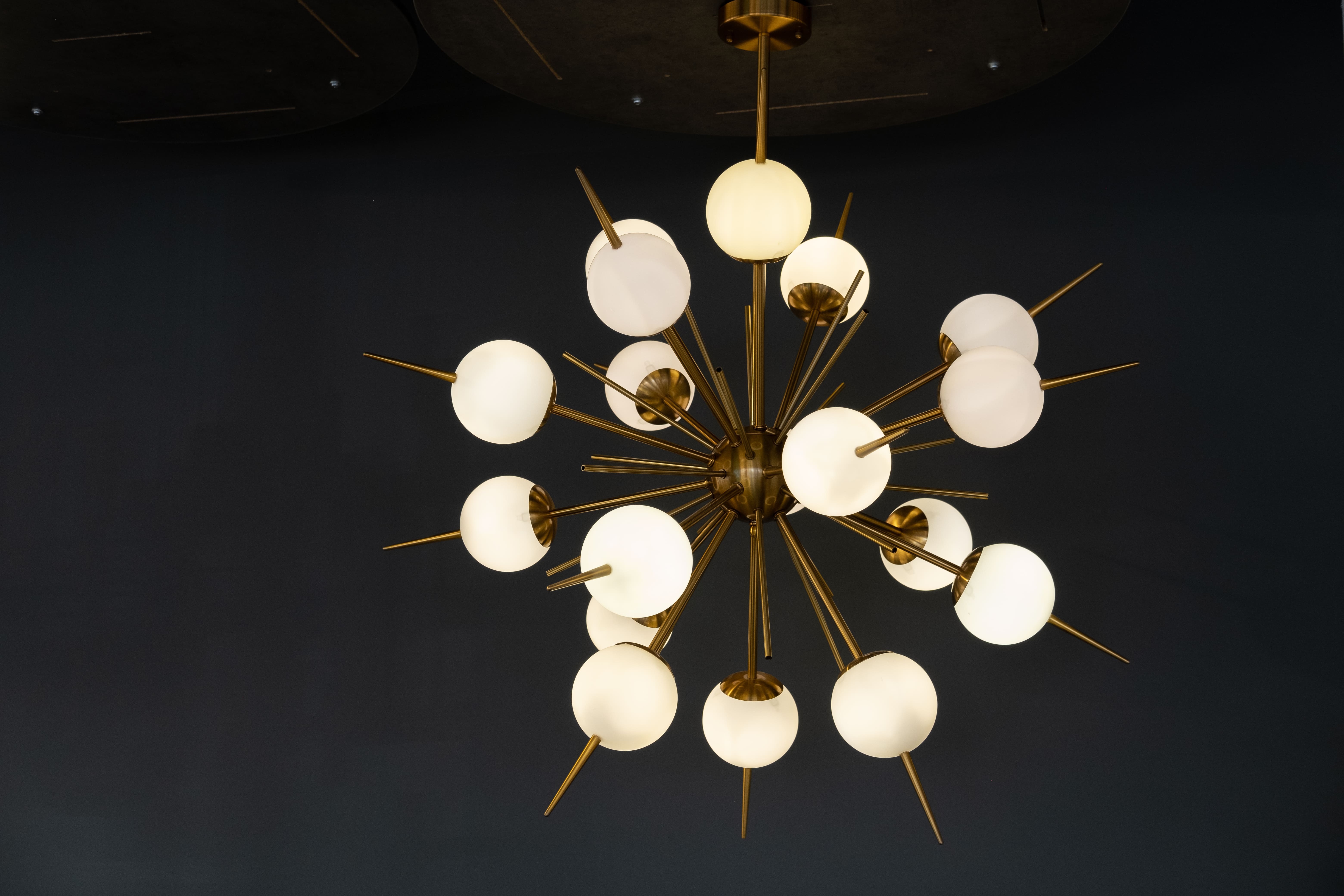 Люстра Milosh tendence 0764CL-18AB