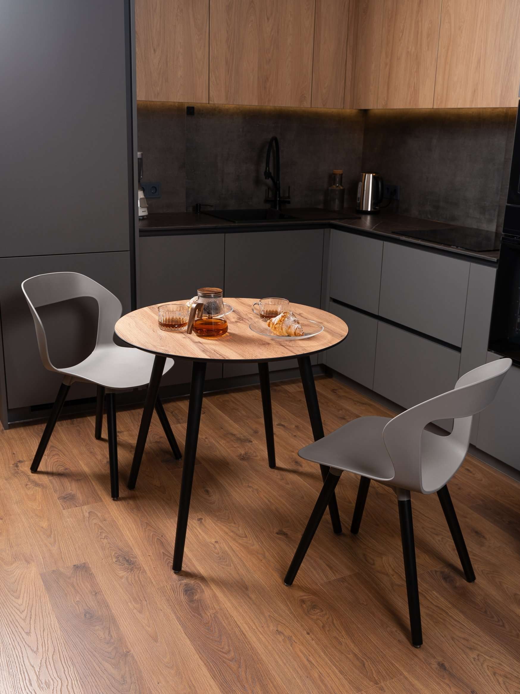 Стол STEPP TEYA дуб вотан