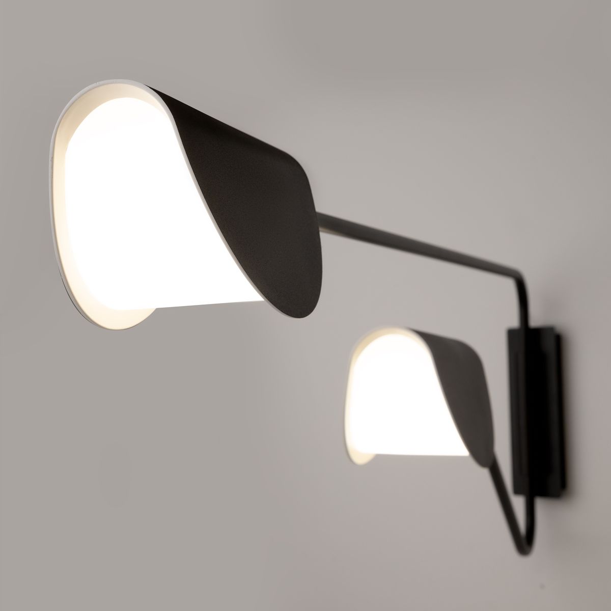 Бра Maytoni Mollis MOD126WL-02B