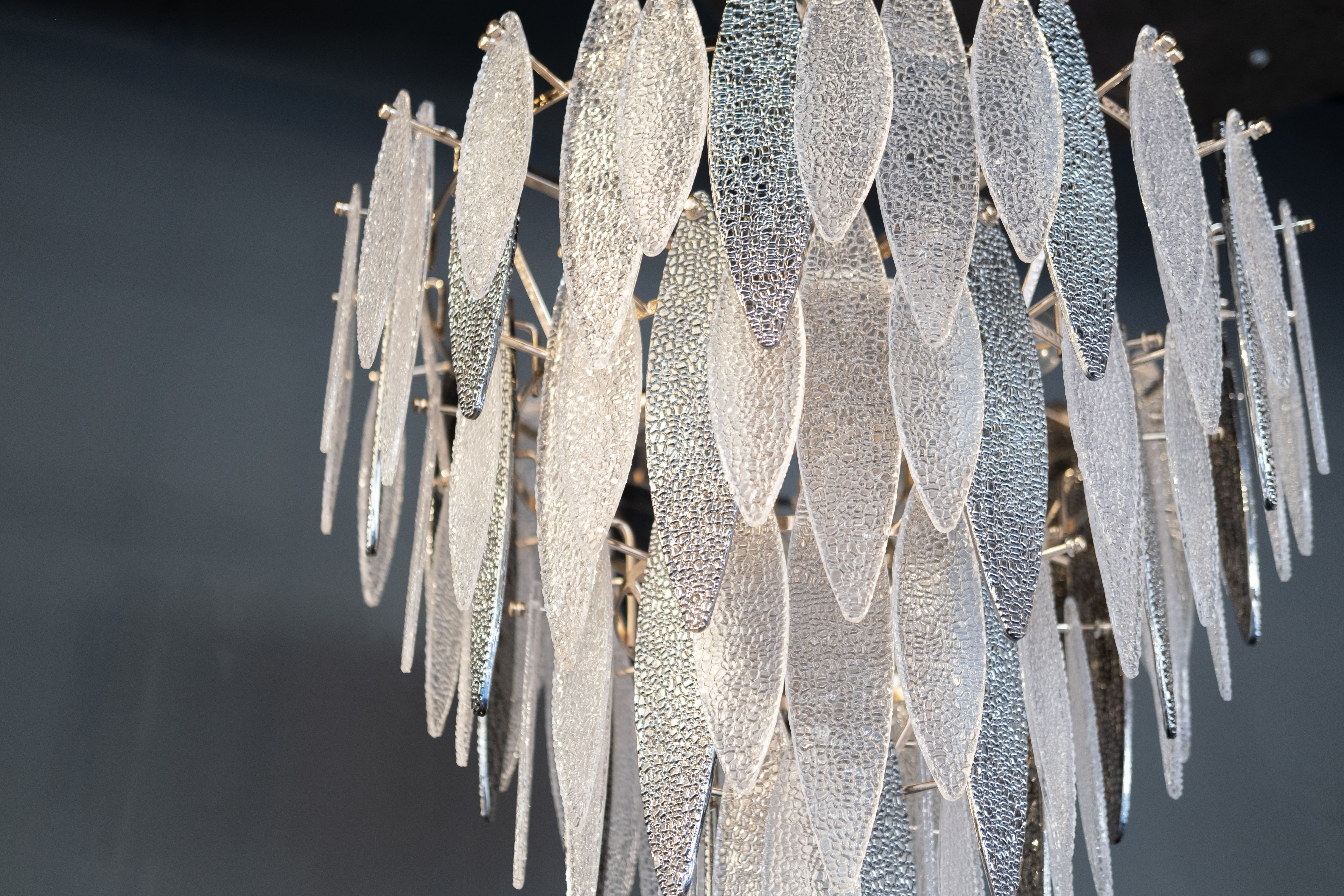 Люстра Milosh tendence 0819CL-8GD