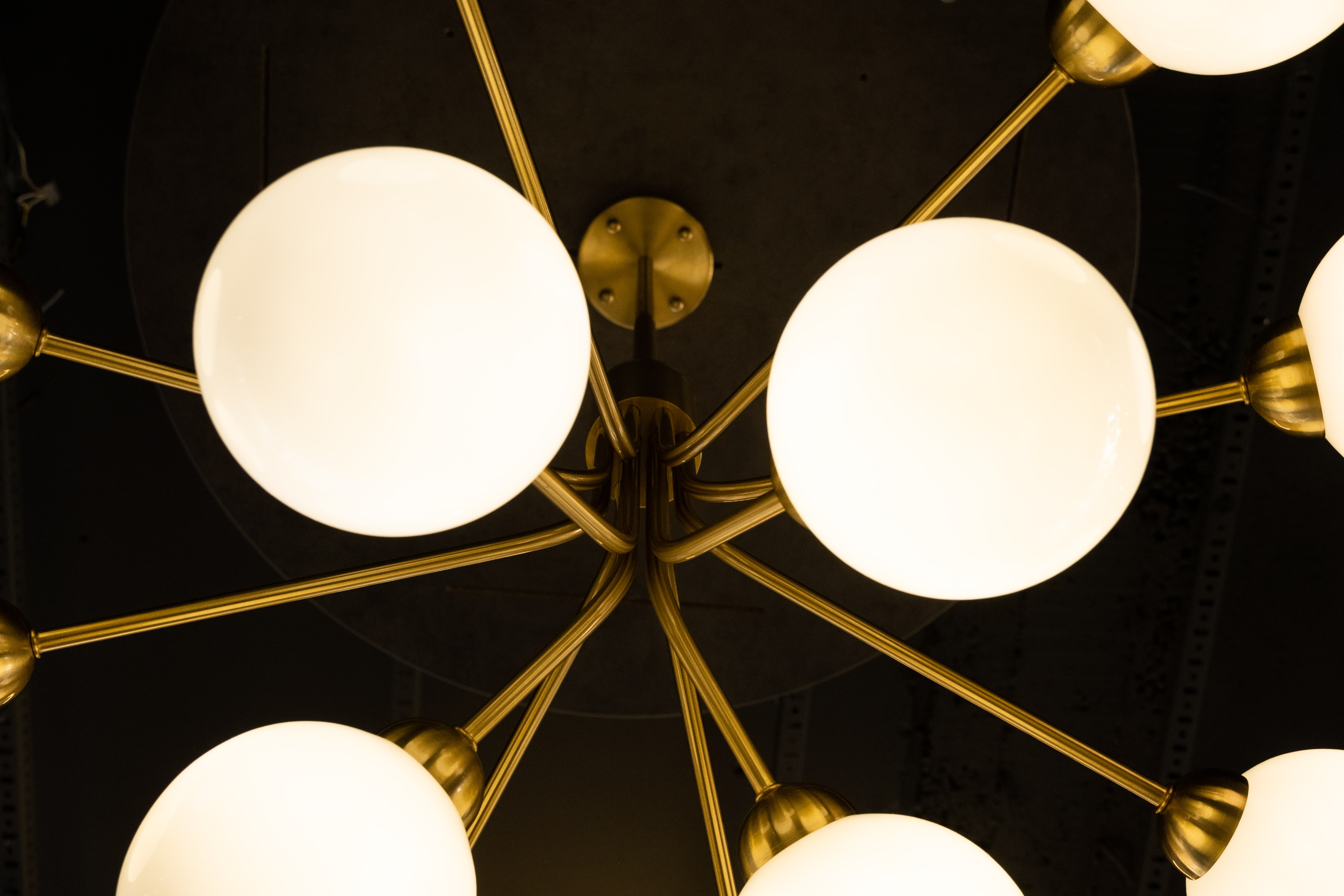 Люстра Milosh tendence 0856CL-18COP