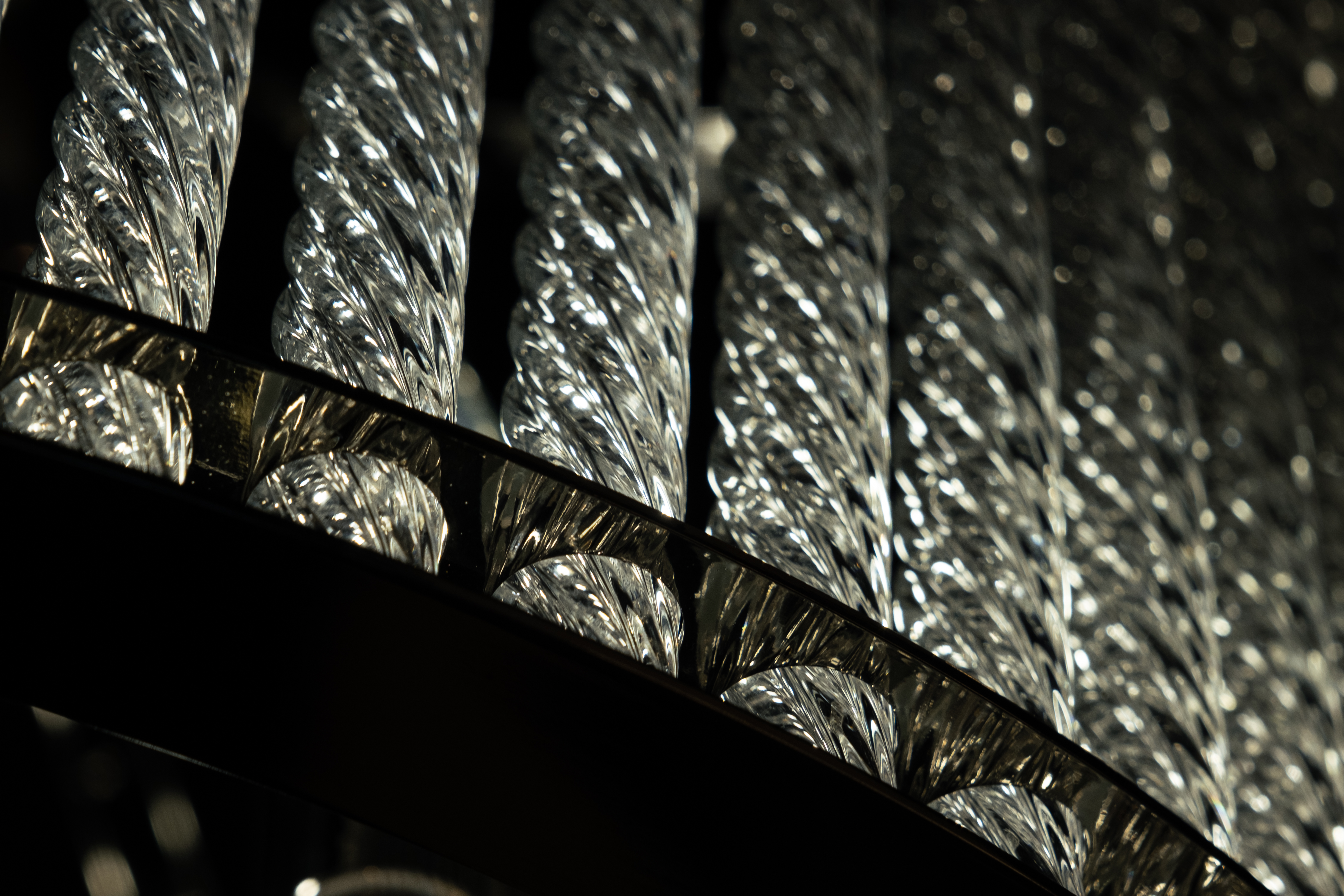 Люстра Milosh tendence 0924CL-8СH