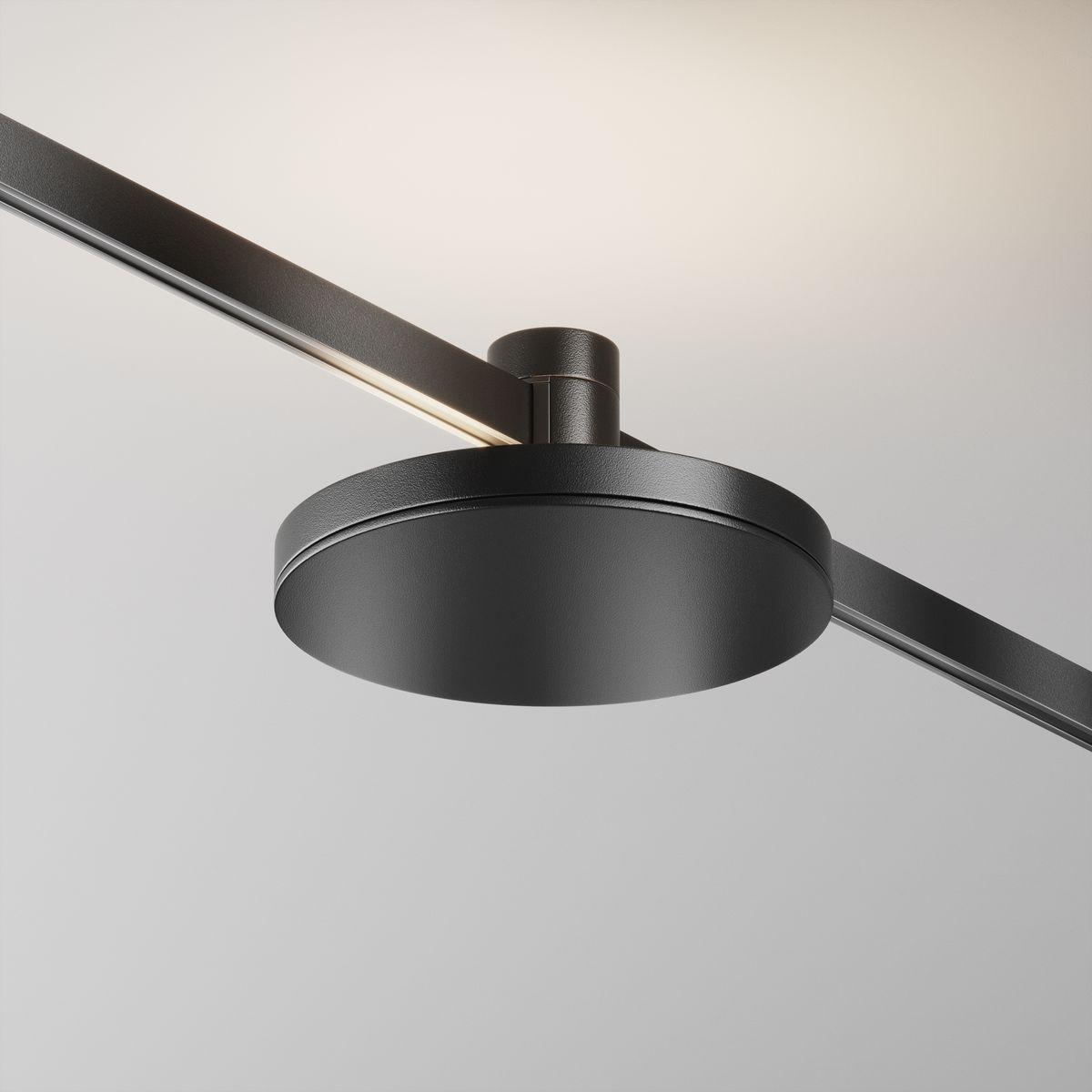 Трековый светодиодный светильник Maytoni Flarity Plato TR152-1-7W4K-B