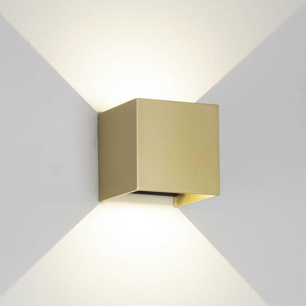 Настенный уличный светильник Mantra DAVOS 9226