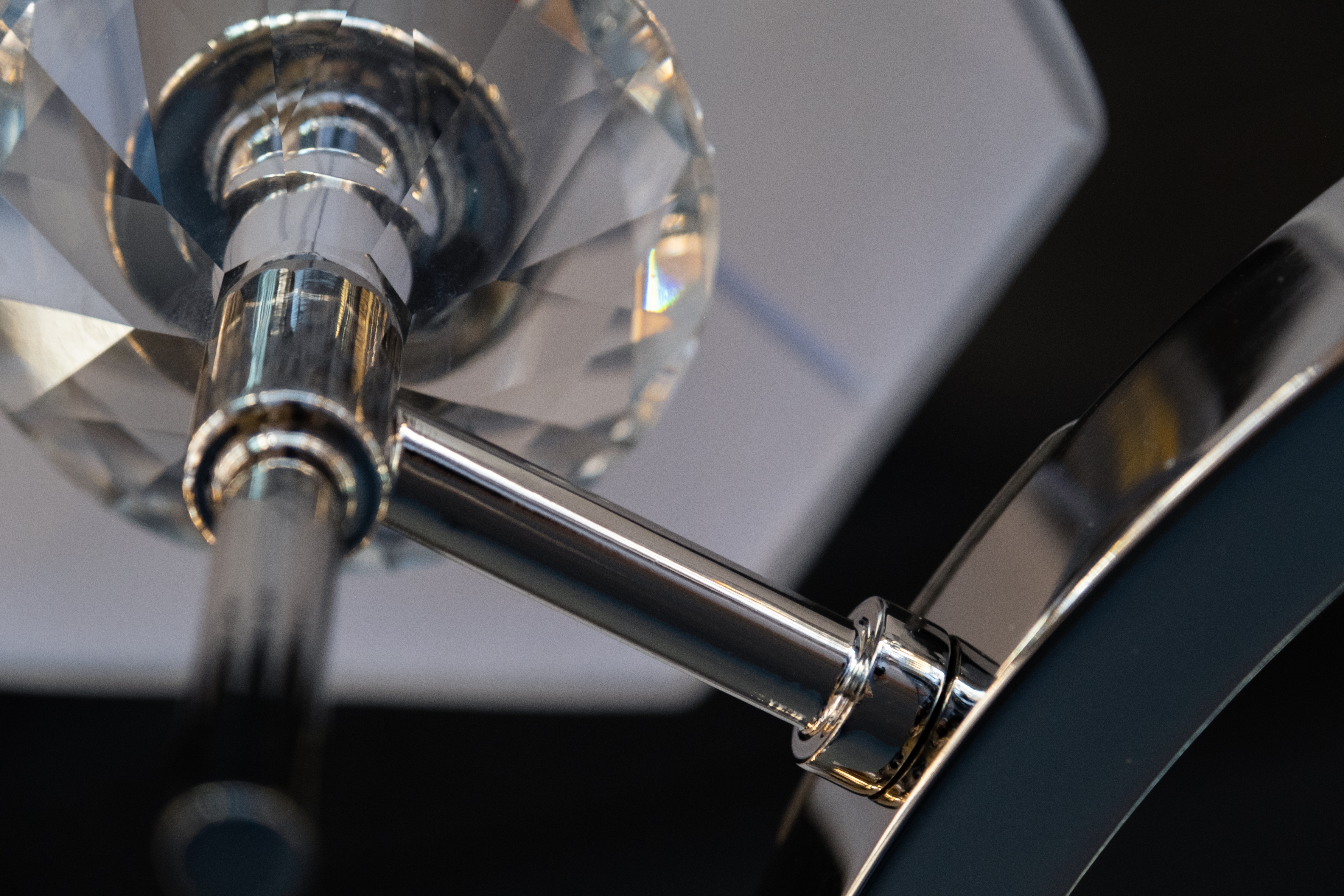 Люстра Milosh tendence 0926CL-8CH