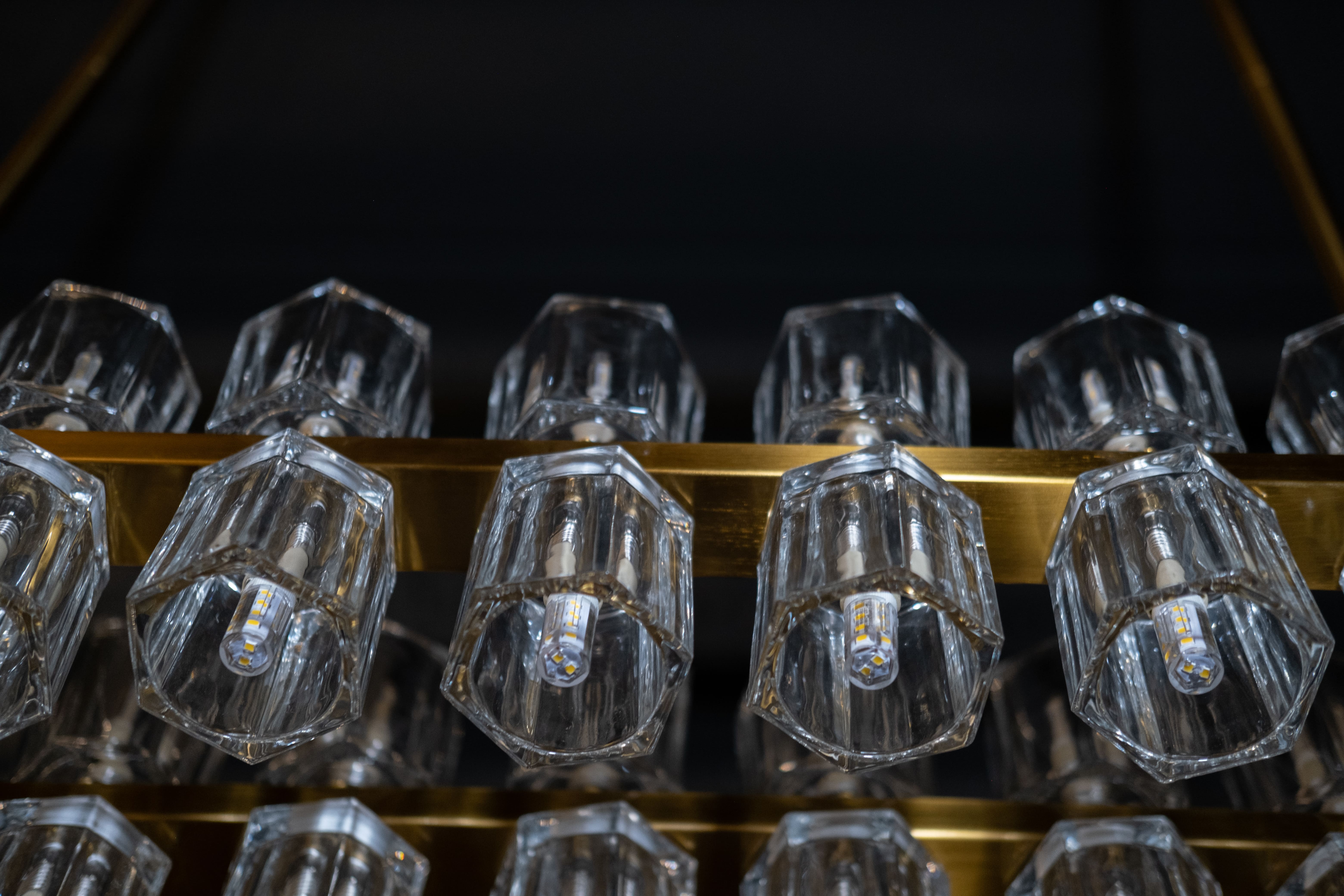 Люстра Milosh tendence 0859CL-60AB