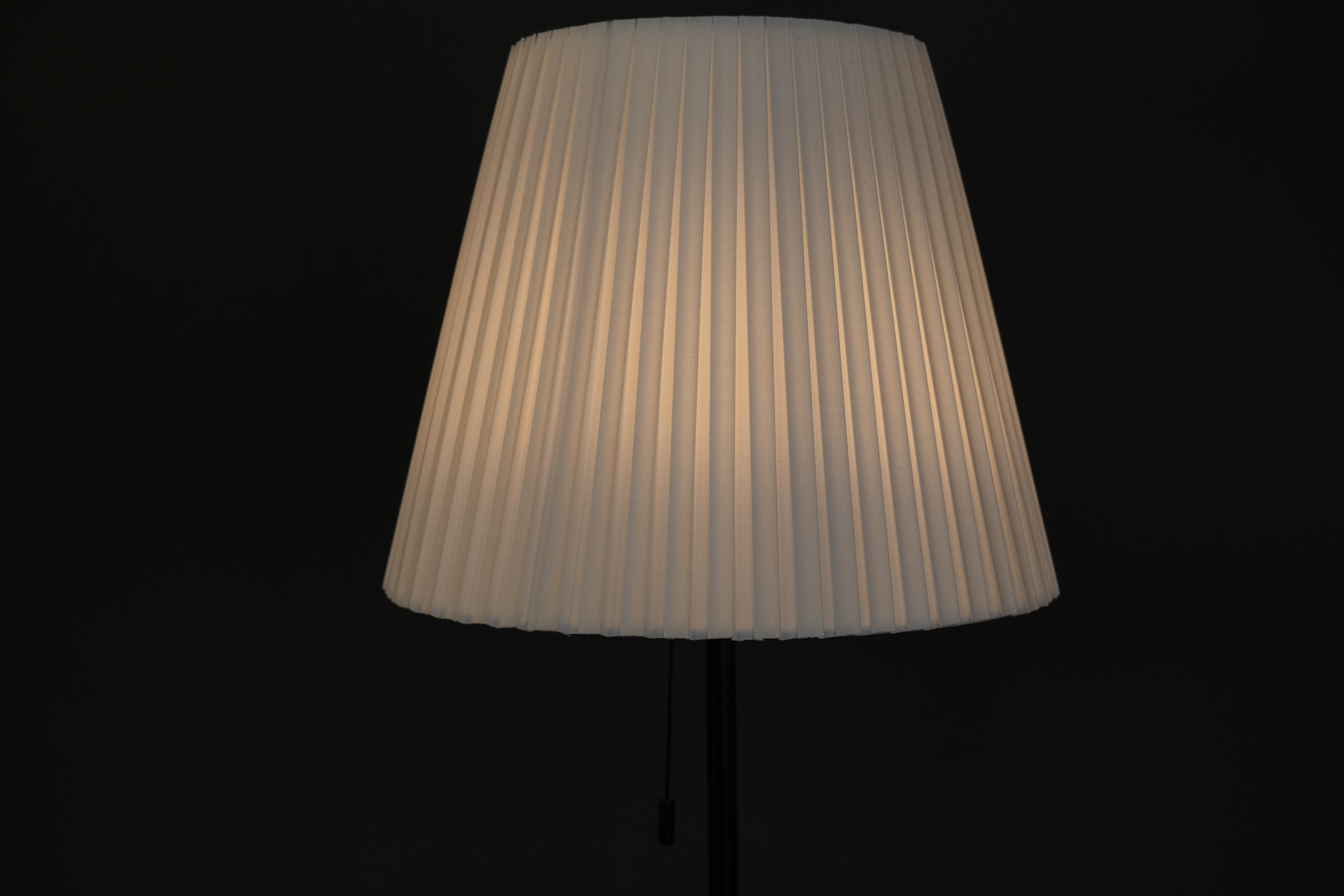 Торшер Milosh tendence 0910FL-1BK