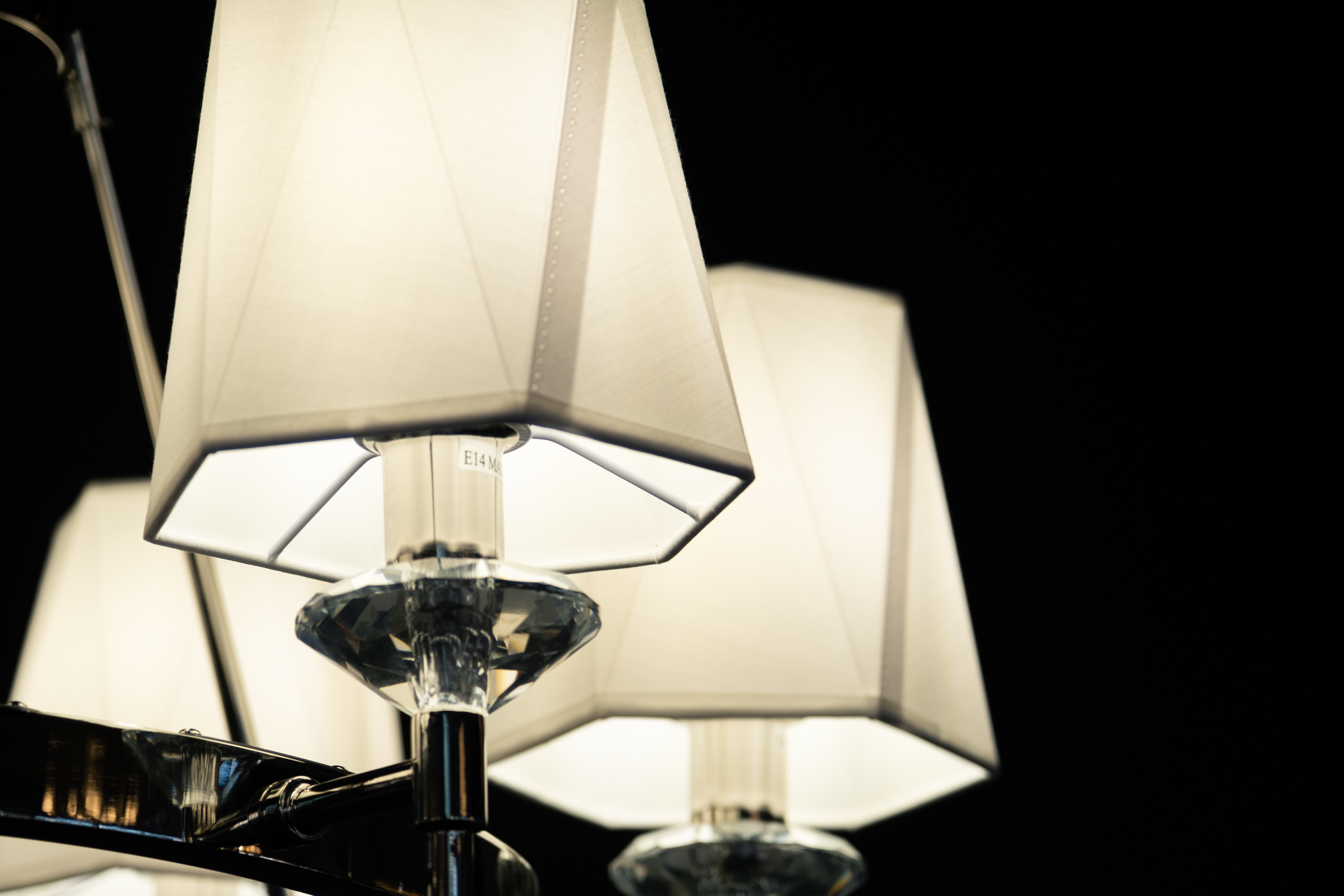 Люстра Milosh tendence 0926CL-8CH