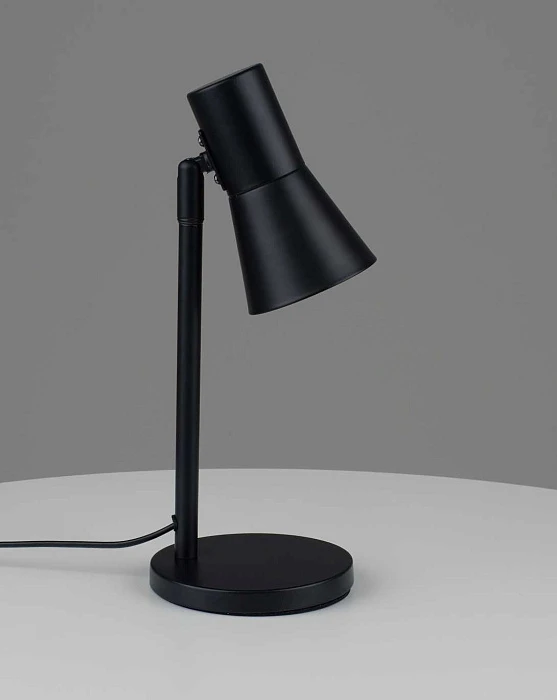 Лампа настольная Moderli Melro V11323-1T