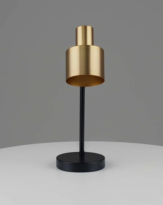 Лампа настольная Moderli Artis V11266-1T