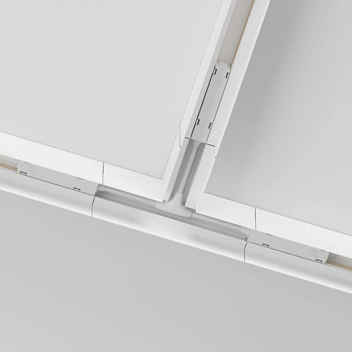 Коннектор T-образный накладной Maytoni Technical Gravity TRA010CT-41W