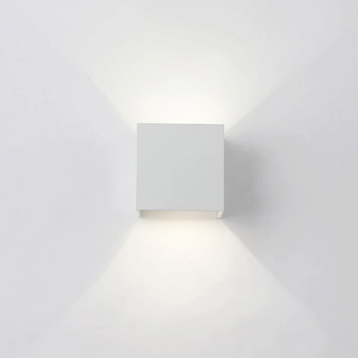 Настенный светодиодный светильник Crystal Lux CLT 520W WH