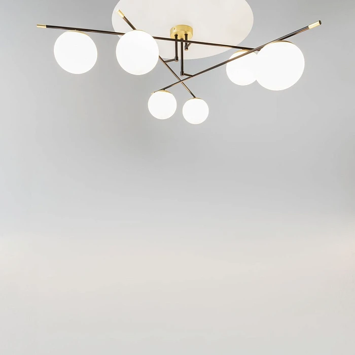 Потолочная люстра Maytoni Nostalgia MOD048CL-06G