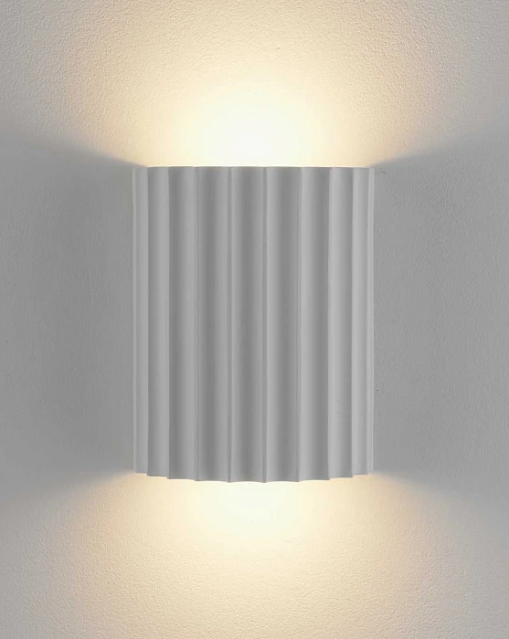 Светильник настенный светодиодный Moderli Bailey V11220-WL