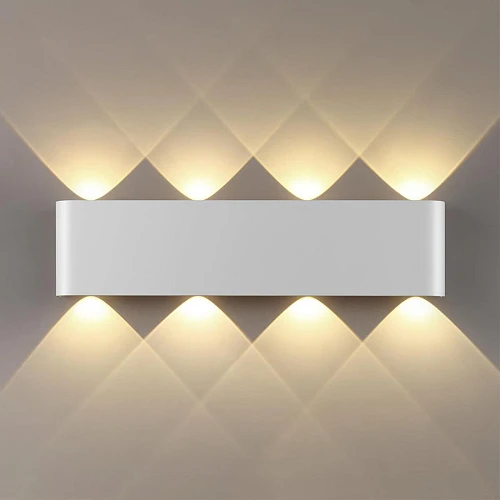 Настенный светильник Odeon Light Magnum Hightech 7192/8WL