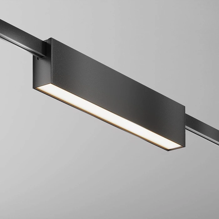 Трековый светодиодный светильник Maytoni Flarity Basis TR151-1-12W4K-B