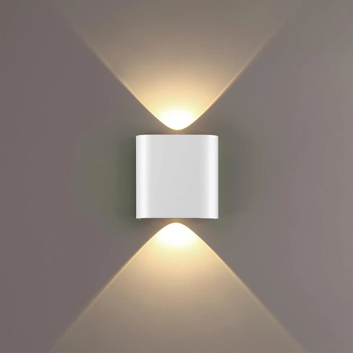 Настенный светильник Odeon Light Magnum Hightech 7192/2WL