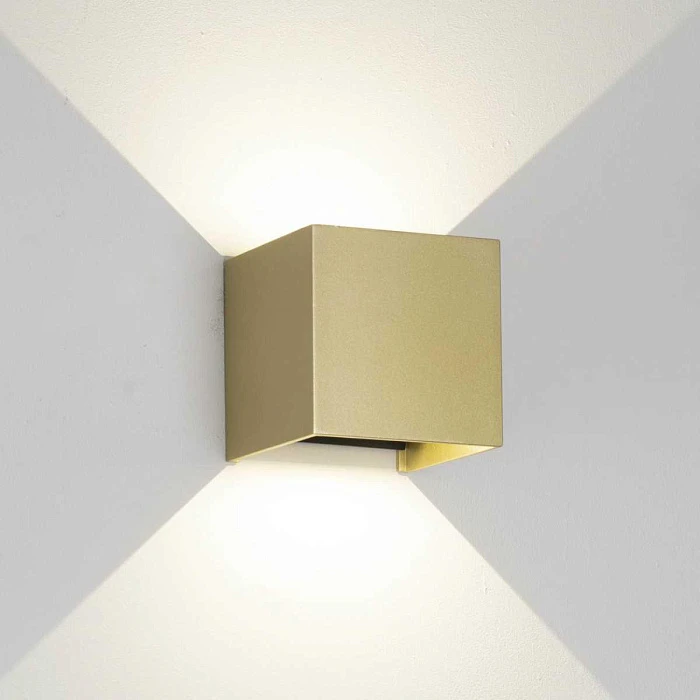 Настенный уличный светильник Mantra DAVOS 9226